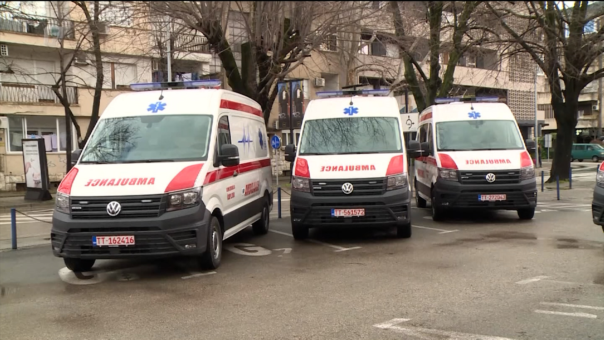 Pet domova zdravlja u HNK-u dobilo po jedno novo vozilo hitne pomoći